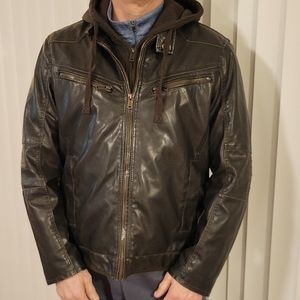 Men's Motorcycle style jacket. Size Large. Brown